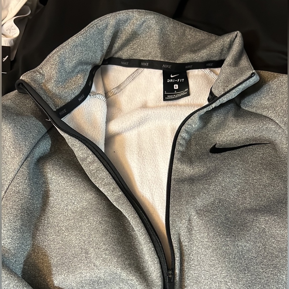 Nike 3/4 zip pull over
